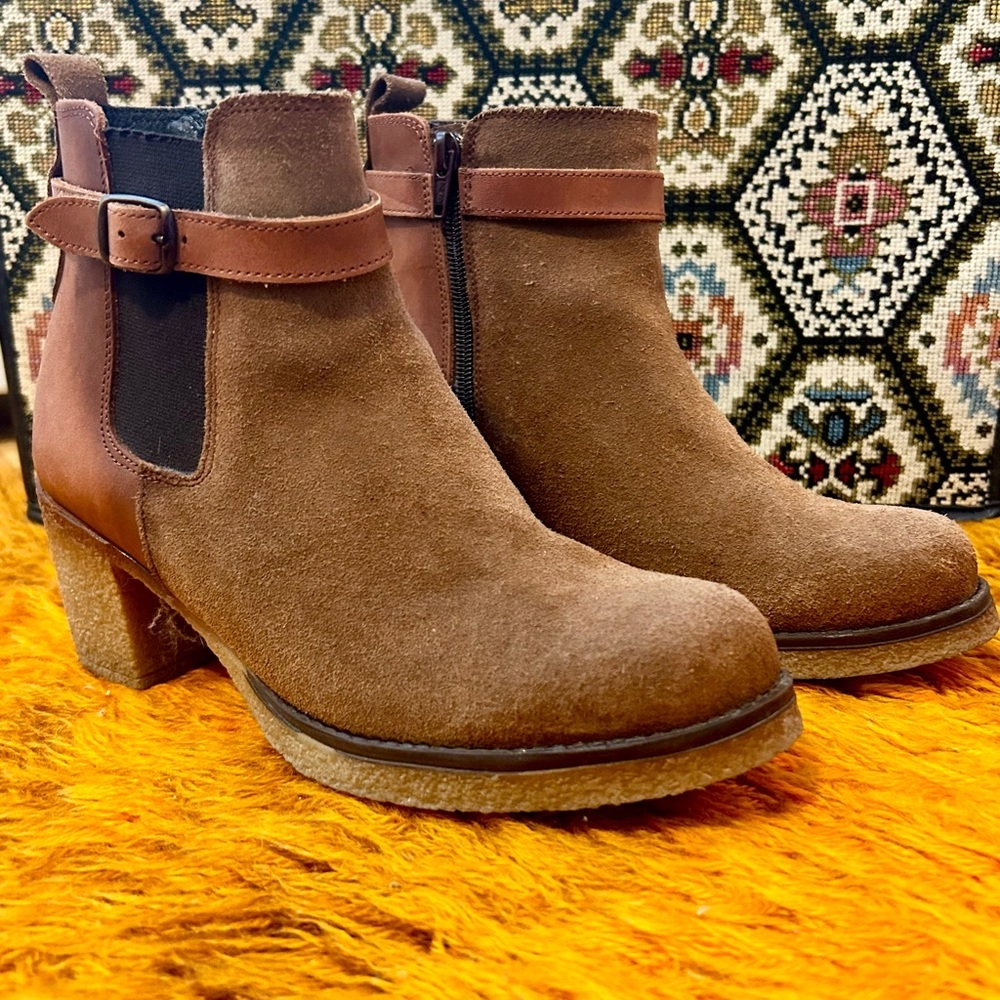 70s Style Bohemian Modern Brown Suede and Leather Ankle Boots with Rubber Soles